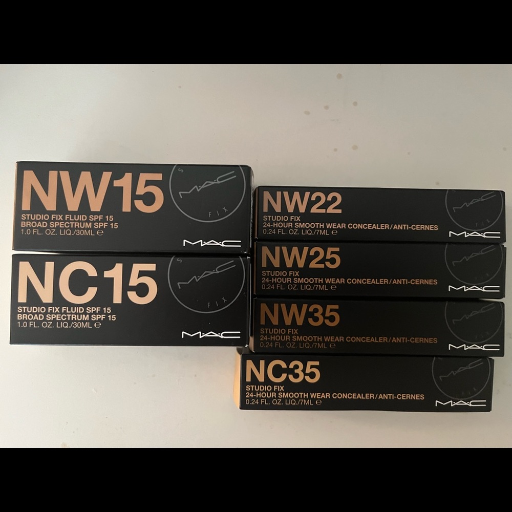 STUDIO FIX FLUID SPF 15 foundation nc15 new in box never opened